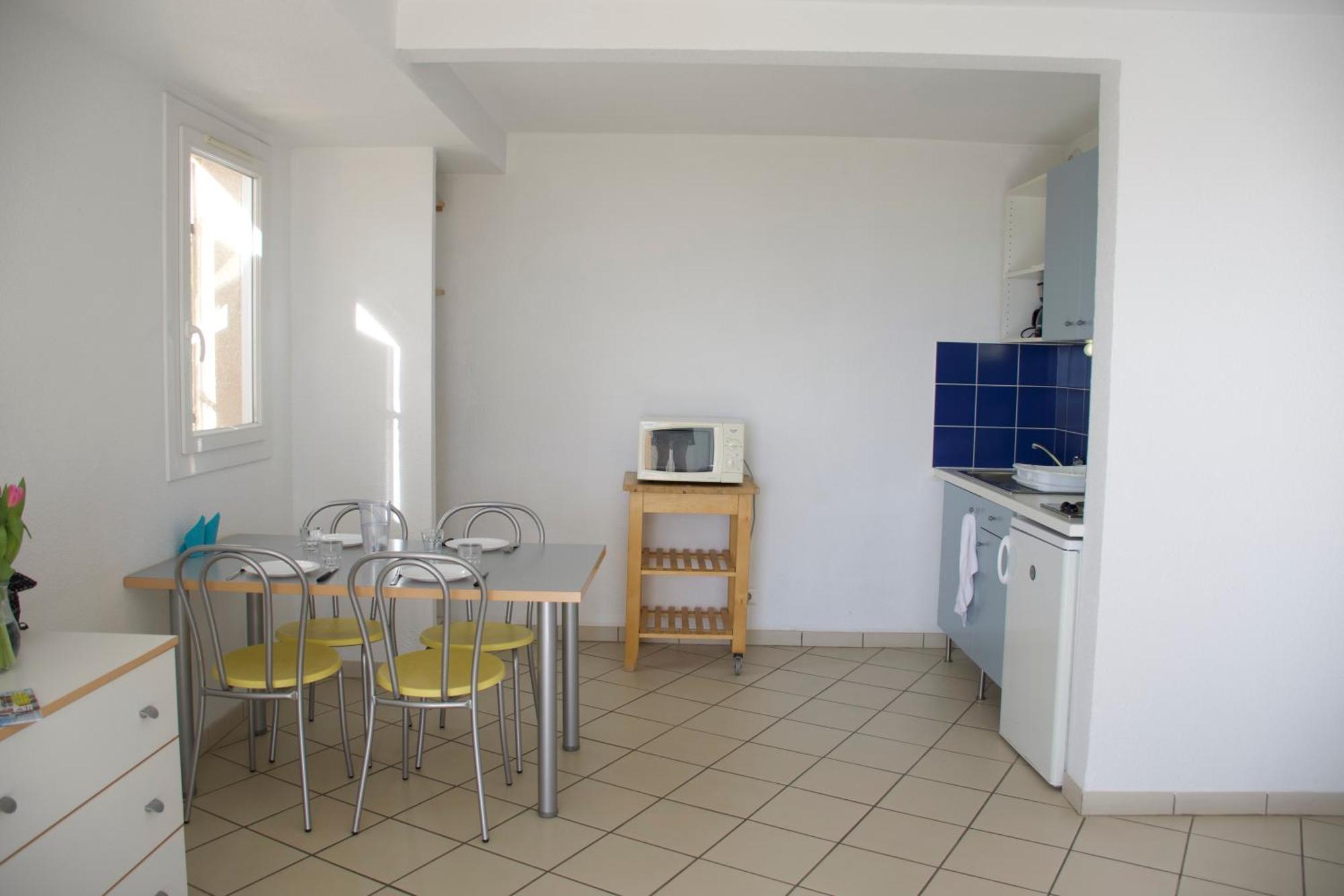 Aparthotel Ulvf Les Romarins Fleury  Exterior foto